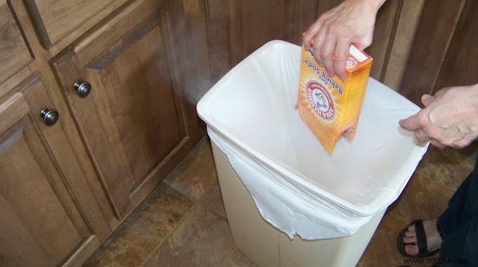 How to Eliminate Trash Can Odors with Baking Soda: A Proven, Natural Trick