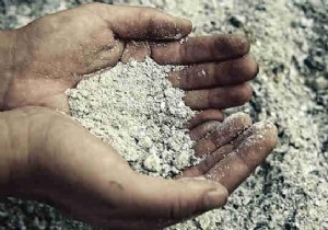 DIY Wood Ash Laundry Detergent: My Hands-On Recipe and Real Effectiveness Review