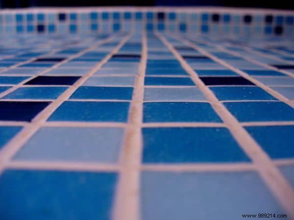 15 Ingenious Toothpaste Hacks for Cleaning, Beauty, and Home Repairs