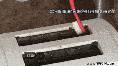 Easy Toaster Cleaning Hack: Remove Stuck Crumbs Inside Effortlessly