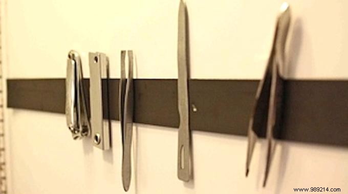 Genius DIY Hack: Organize Hairpins, Clips & Tools with a Magnetic Strip in Your Bathroom Cabinet