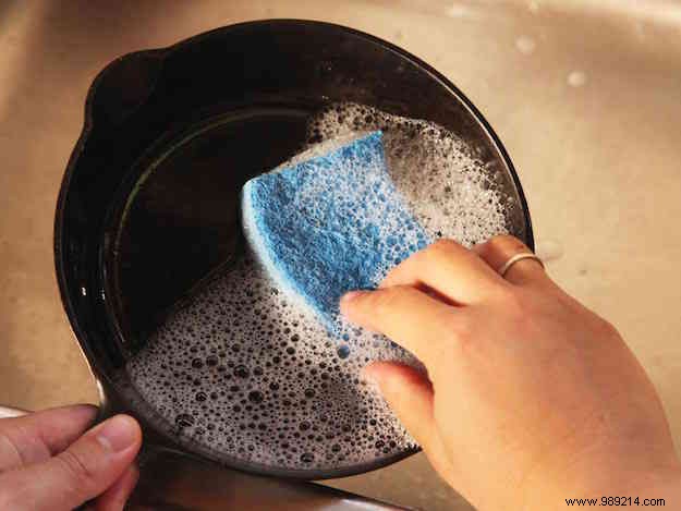 29 Expert Tips to Make Dishwashing Faster and Easier