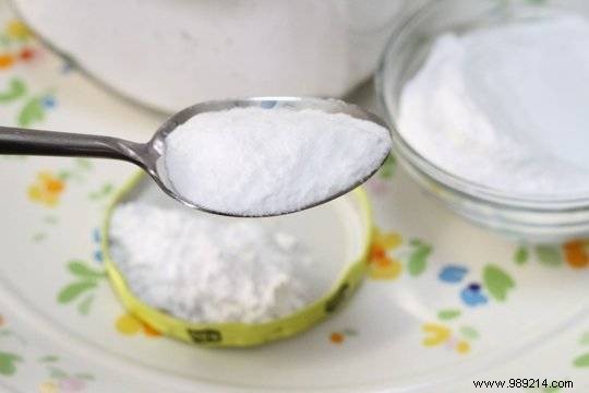 Proven Baking Soda Ant Trap: Eliminate Household Ants Naturally and Fast