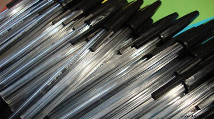 How to Effortlessly Remove Ballpoint Pen Stains from Fabric Using Milk