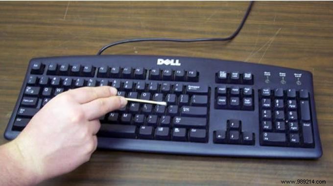 How to Easily Clean and Disinfect Your Dirty Computer Keyboard