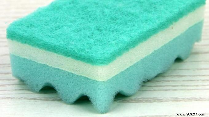 Ditch Paper Towels for Reusable Sponges: Save Over €88 a Year