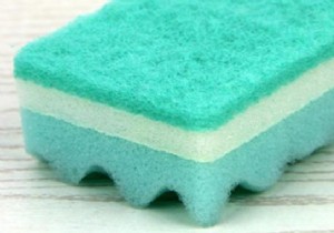 Ditch Paper Towels for Reusable Sponges: Save Over €88 a Year