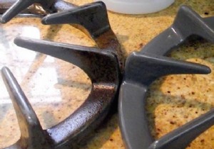 Effortless Ammonia Hack to Clean Gas Stove Grates Overnight – No Scrubbing Required