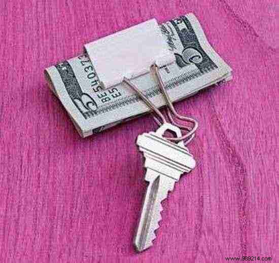 20 Ingenious Clipboard Hacks for Everyday Organization and Storage