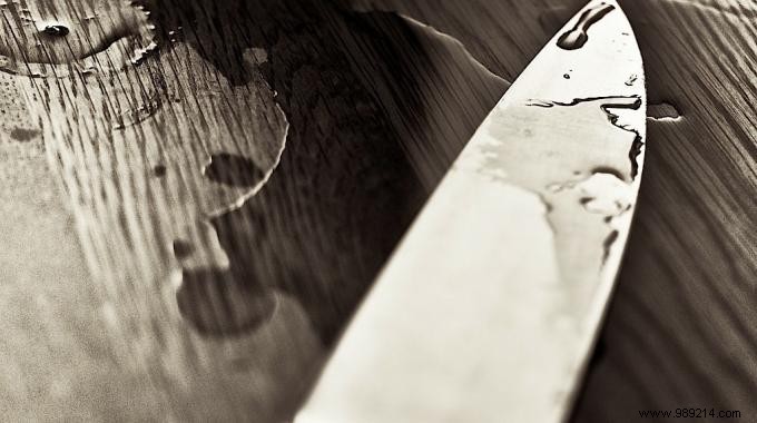 Sharpen a Dull Kitchen Knife Using Just Another Knife: A Simple Trick from My Father