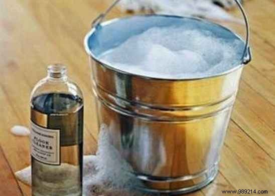 10 Proven Vinegar Hacks to Simplify Cleaning and Home Maintenance