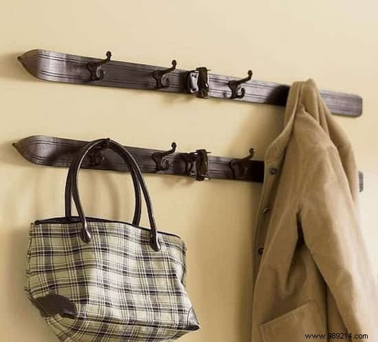 18 Ingenious Ways to Upcycle Old Skis Into Stylish Home and Garden Features