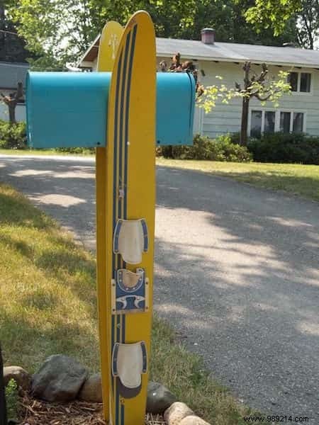 18 Ingenious Ways to Upcycle Old Skis Into Stylish Home and Garden Features