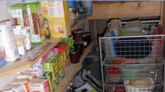 Eliminate Musty Cupboard Odors Naturally with Baking Soda