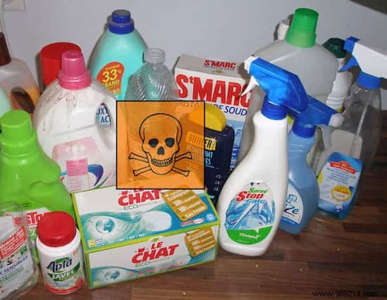 Toxic Chemicals in Everyday Household Cleaners: Worst Brands to Avoid and Proven Natural Alternatives