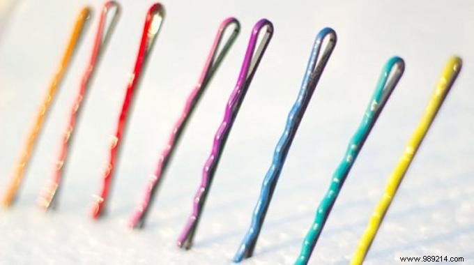 6 Genius Ways to Repurpose Bobby Pins Beyond Hairstyling