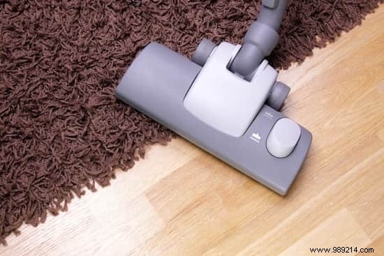How to Clean Your Entire House in Under 1 Hour: Tips from a Former Housekeeper