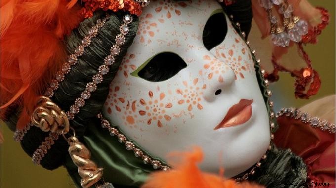 3 Easy DIY Mardi Gras Mask Ideas Inspired by Venice Carnival