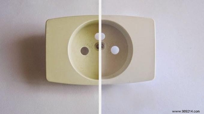 How to Easily Whiten Yellowed Plastic with Baking Soda: Proven DIY Method