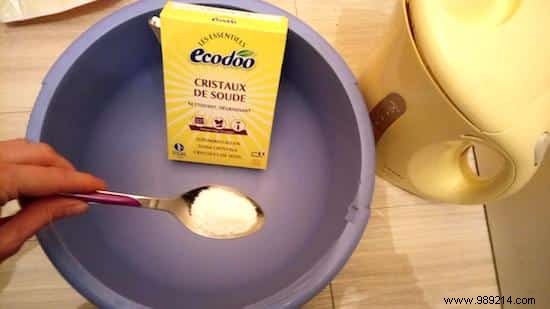 19 Proven Ways to Use Soda Crystals for Powerful Natural Home Cleaning