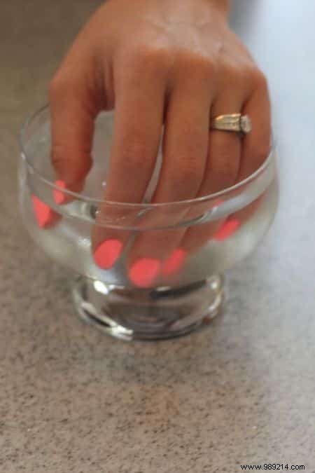 31 Genius Dish Soap Hacks for Cleaning, Gardening, and Home Maintenance