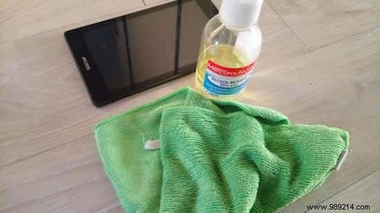 23 Proven Uses for 70% Isopropyl Alcohol Around the Home