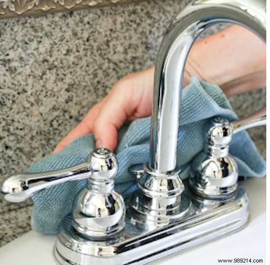 23 Proven Uses for 70% Isopropyl Alcohol Around the Home