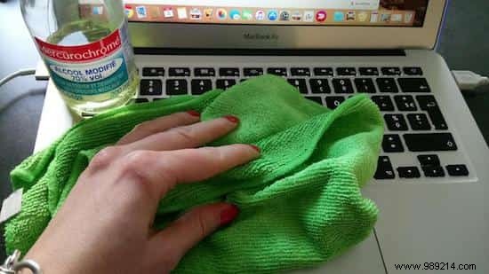 23 Proven Uses for 70% Isopropyl Alcohol Around the Home