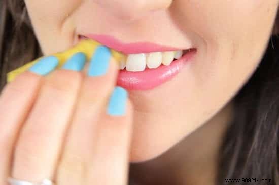 23 Proven Ways to Repurpose Banana Peels for Cleaning, Health, and Gardening