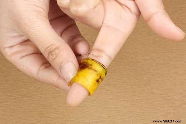 23 Proven Ways to Repurpose Banana Peels for Cleaning, Health, and Gardening