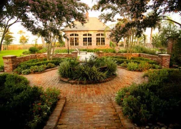 28 Expert Garden Landscaping Ideas from a Professional Designer