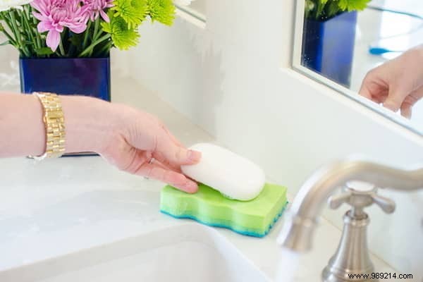 10 Ingenious Ways to Use Sponges Around the Home