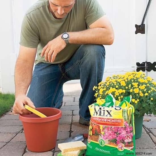 10 Ingenious Ways to Use Sponges Around the Home