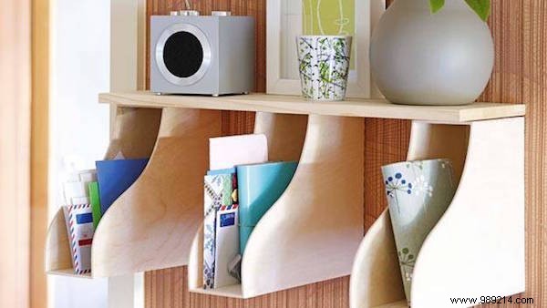 28 Ingenious Ways to Repurpose Magazine Racks for Effortless Home Organization