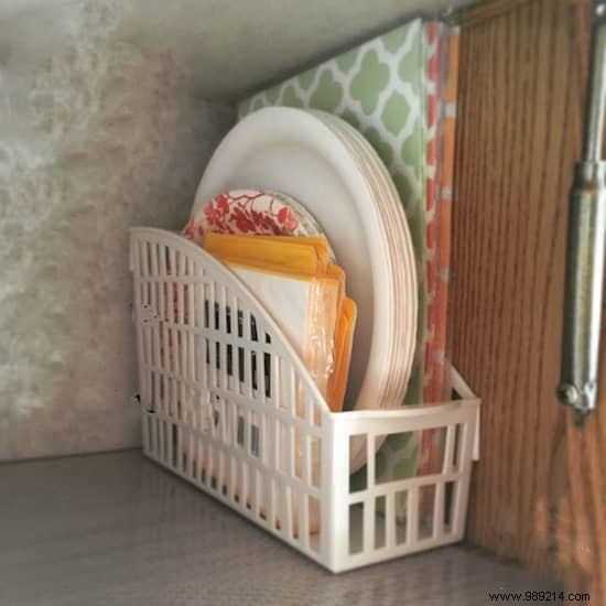 28 Ingenious Ways to Repurpose Magazine Racks for Effortless Home Organization