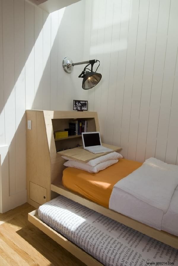 20 Brilliant Space-Saving Ideas for Small Bedrooms: Maximize Style and Storage