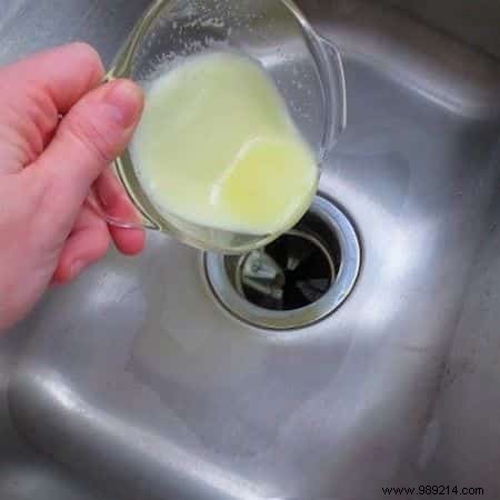 28 Proven DIY Tips to Unclog Toilets and Drains Without a Plumber