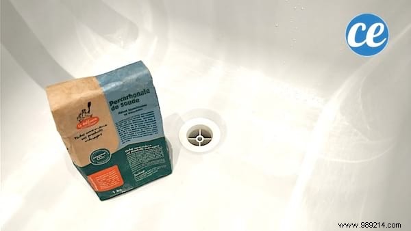 28 Proven DIY Tips to Unclog Toilets and Drains Without a Plumber