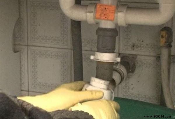 28 Proven DIY Tips to Unclog Toilets and Drains Without a Plumber