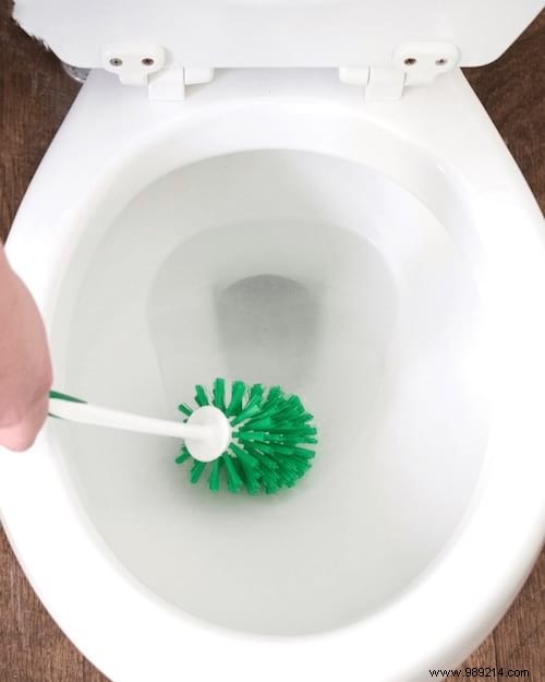 40 Proven Hydrogen Peroxide Uses for Cleaning, Health, and Home Maintenance