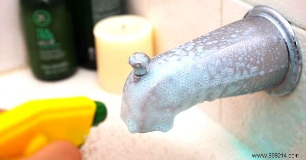 10 Proven Natural Hacks for a Spotless Bathroom Every Time