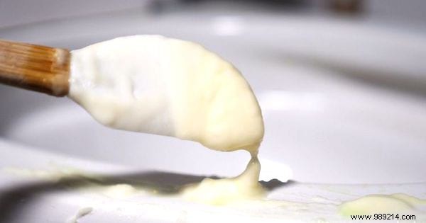 10 Proven Natural Hacks for a Spotless Bathroom Every Time