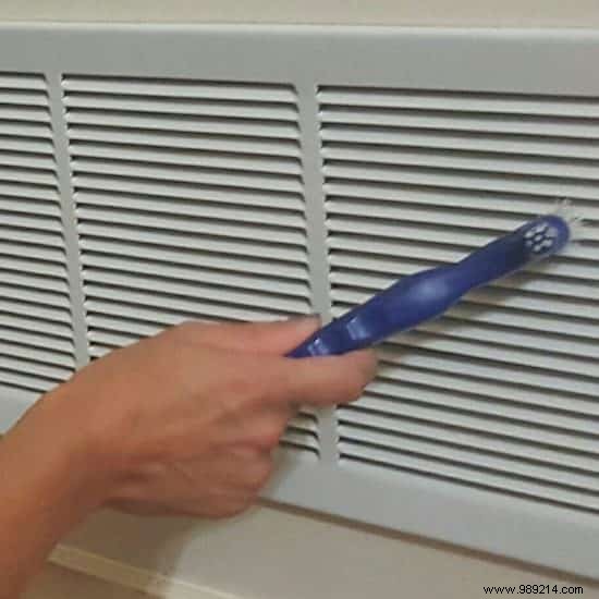 26 Genius Ways to Repurpose Your Old Toothbrush: Proven Cleaning Hacks