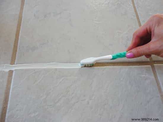 26 Genius Ways to Repurpose Your Old Toothbrush: Proven Cleaning Hacks