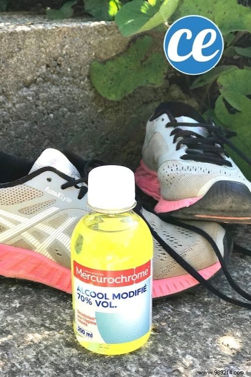 10 Ingenious Uses for 70% Rubbing Alcohol Around the Home