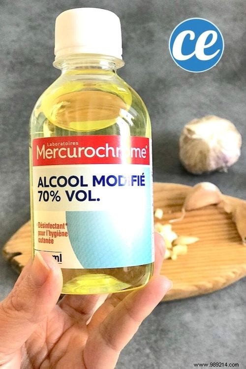 10 Ingenious Uses for 70% Rubbing Alcohol Around the Home