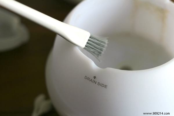 How to Clean Your Essential Oil Diffuser in 3 Simple Steps: Expert Advice