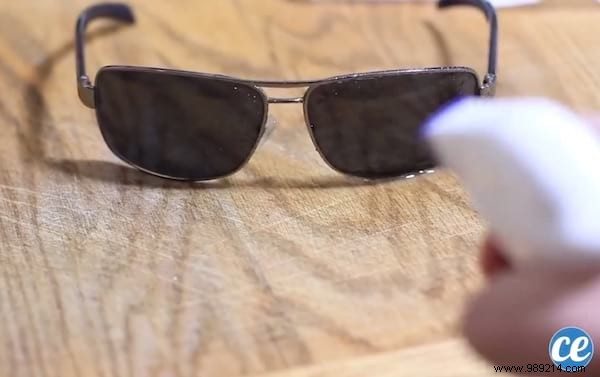 10 Proven White Vinegar Hacks for Eco-Friendly Home Cleaning