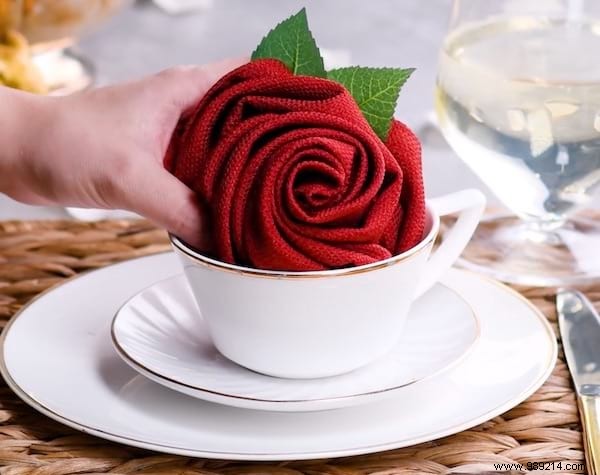 10 Stunning Napkin Folds: Elevate Your Table Settings Effortlessly