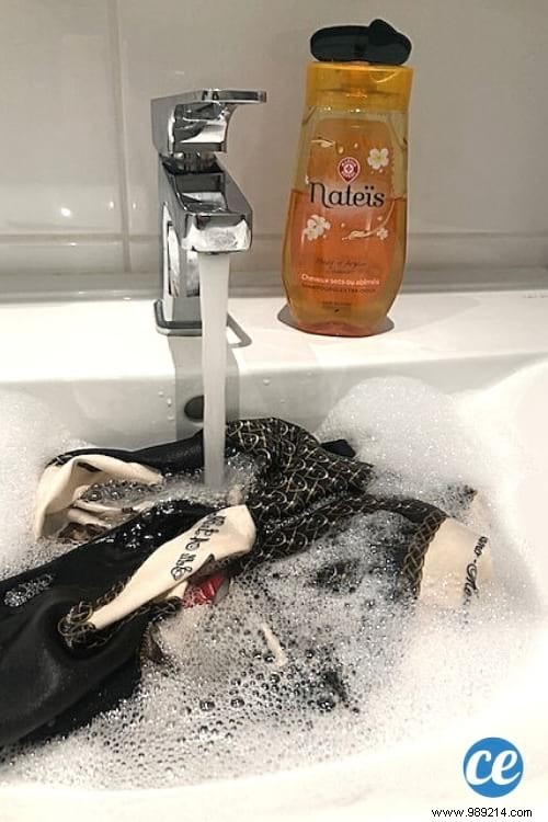 How to Safely Hand Wash a Silk Scarf Without Damage: Proven Expert Method